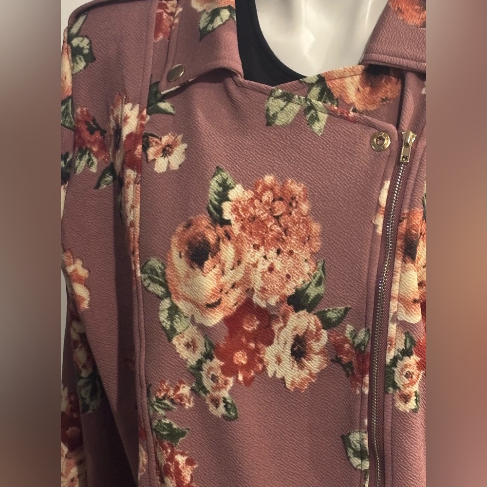 Blu Pepper Floral Blazer Moto Jacket in Pink and Cream - Picture 6 of 10